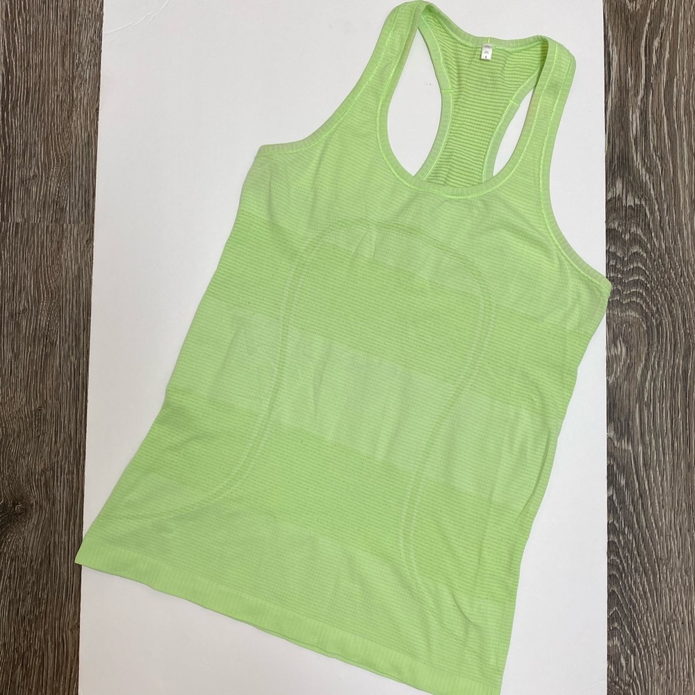 Lululemon Run: Swiftly Tech Tank Clear Mint 8 VGUC